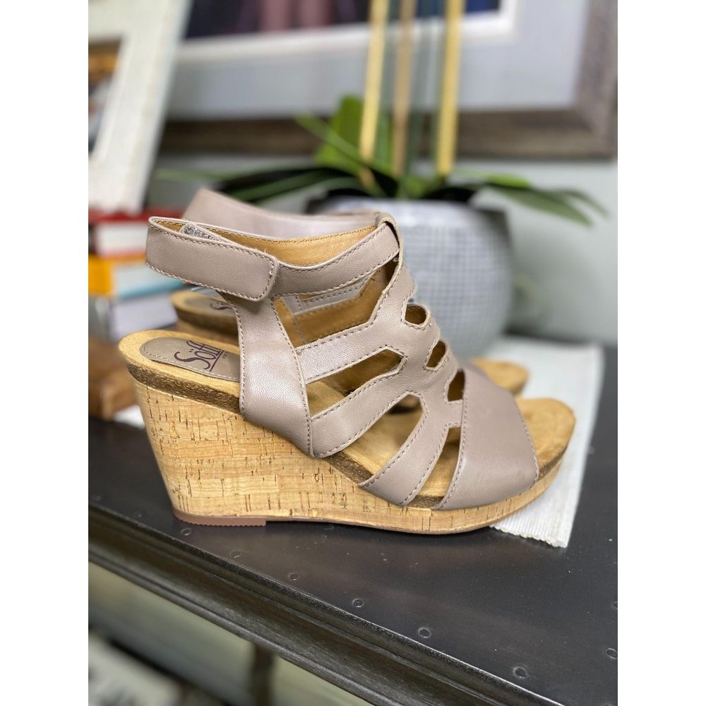 Sofft Chamblee Leather Wedge Sandal Mist Grey - Picture 5 of 10